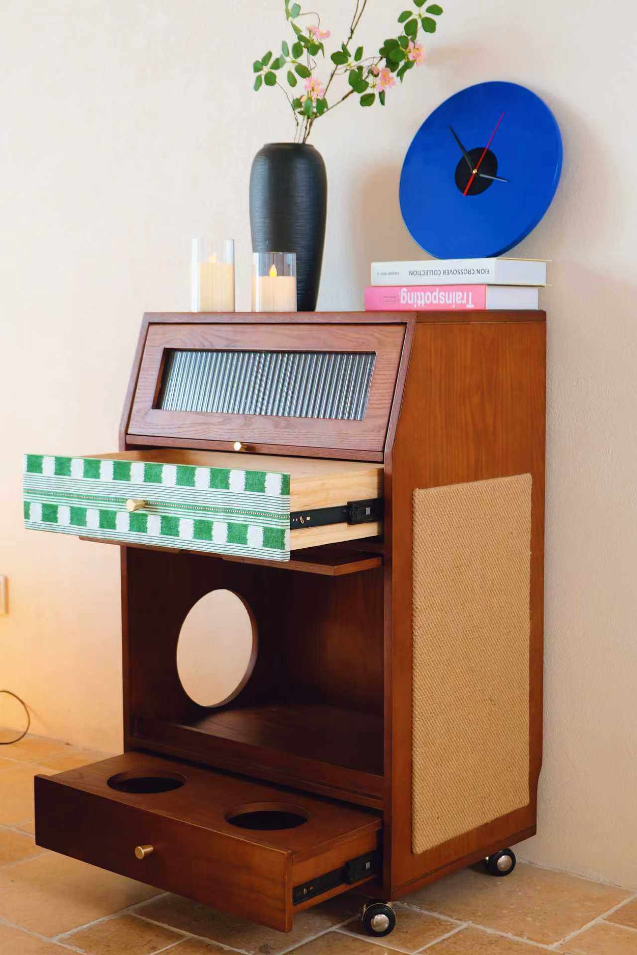 Living room, pet sharing, household use, movable cat bed, dining cabinet, antique style storage cabinet
