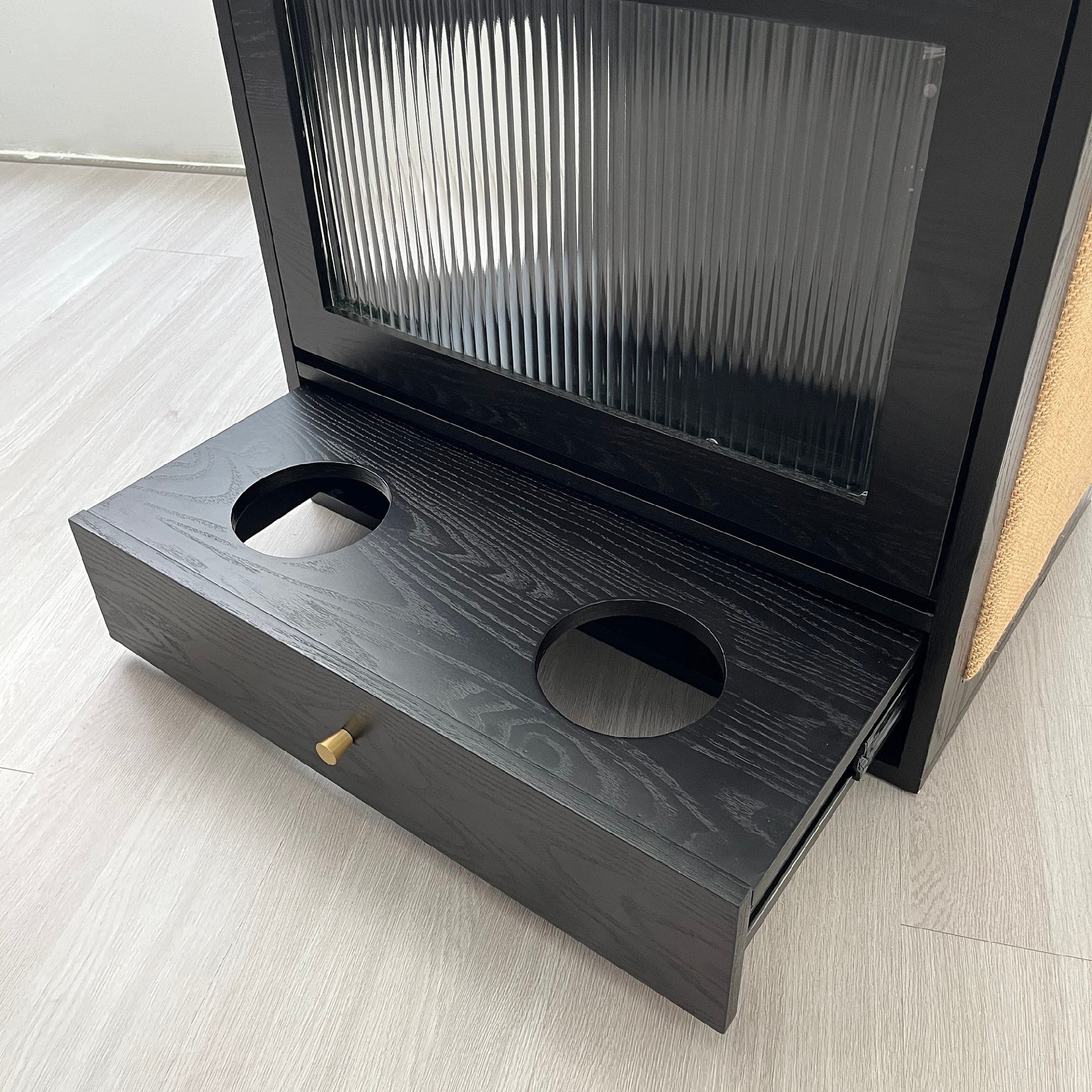 Cat-Cabinet-02
